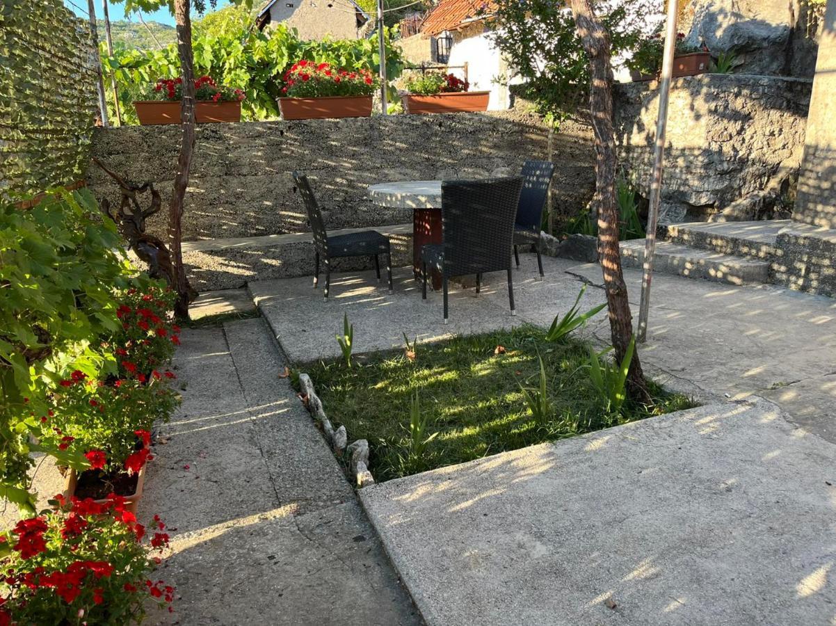 Una Apartment Cetinje Eksteriør billede